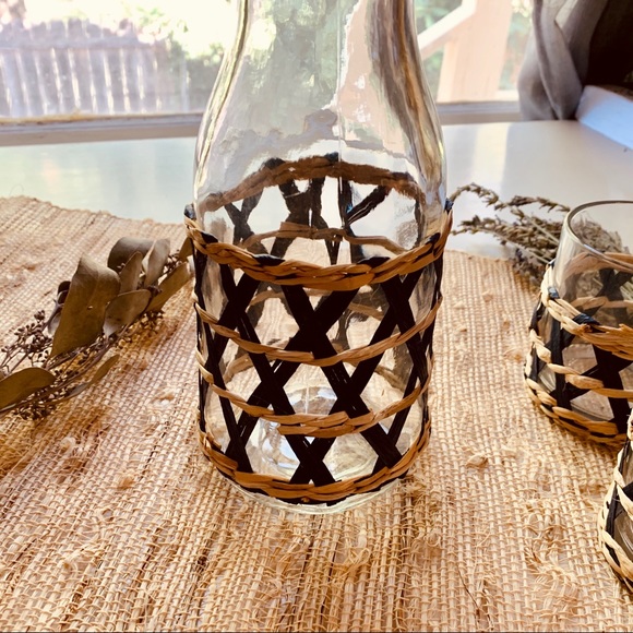 navy // glass carafe - Picture 2 of 3